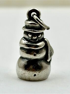 James Avery RETIRED Sterling SNOWMAN Charm